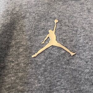 Air Jordan kids hoodie. Sherpa lined. Pockets. Size 7.